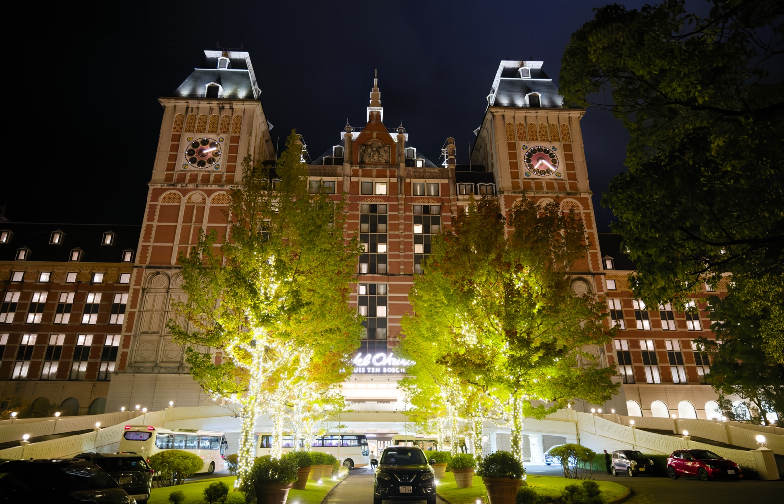 DxO PhotoLabで現像したハウステンボス ホテルヨーロッパの夜景(DeepPRIME適用後)