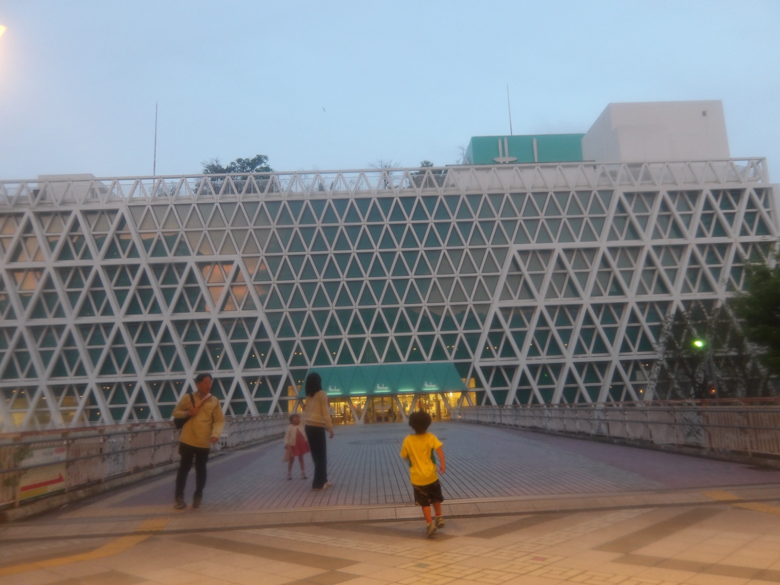 現代建築の外観